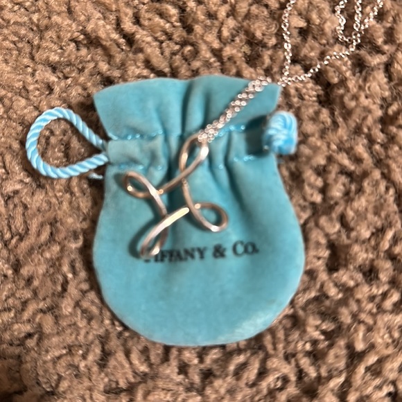 🔹Authentic Tiffany Cross Necklace with 26 in chain🔹 - Picture 5 of 7